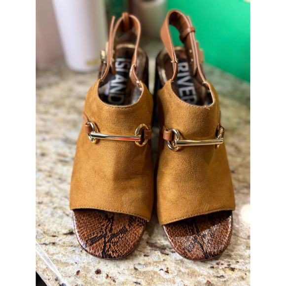 River Island patent chunky chelsea Open Toe boot in tan Slingback Size 5 - Picture 3 of 11